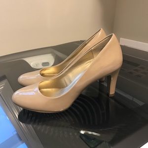 Tan heels